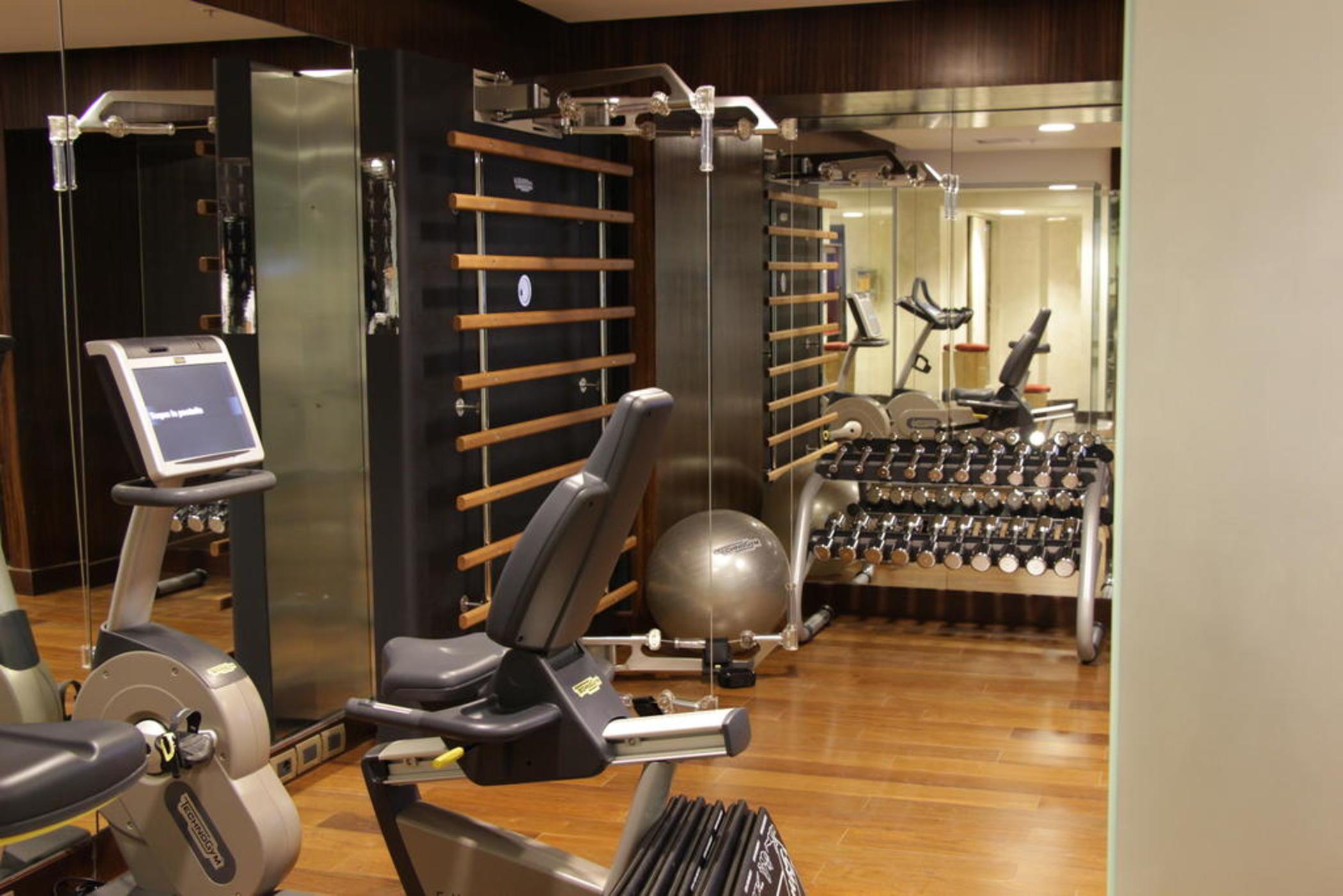 蒙得维的亚卡拉斯科赌场和spa中心索菲特酒店 外观 照片 The gym at the hotel