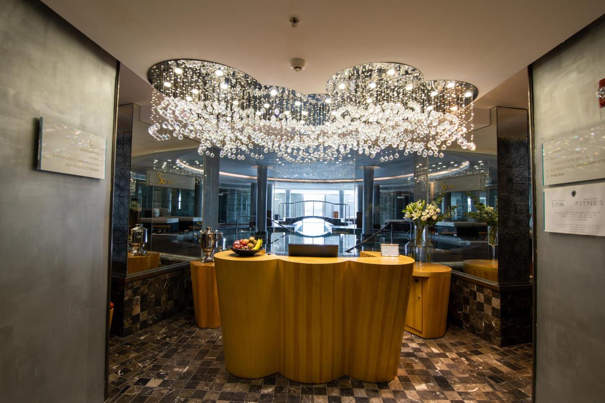 蒙得维的亚卡拉斯科赌场和spa中心索菲特酒店 外观 照片 The lobby of the hotel