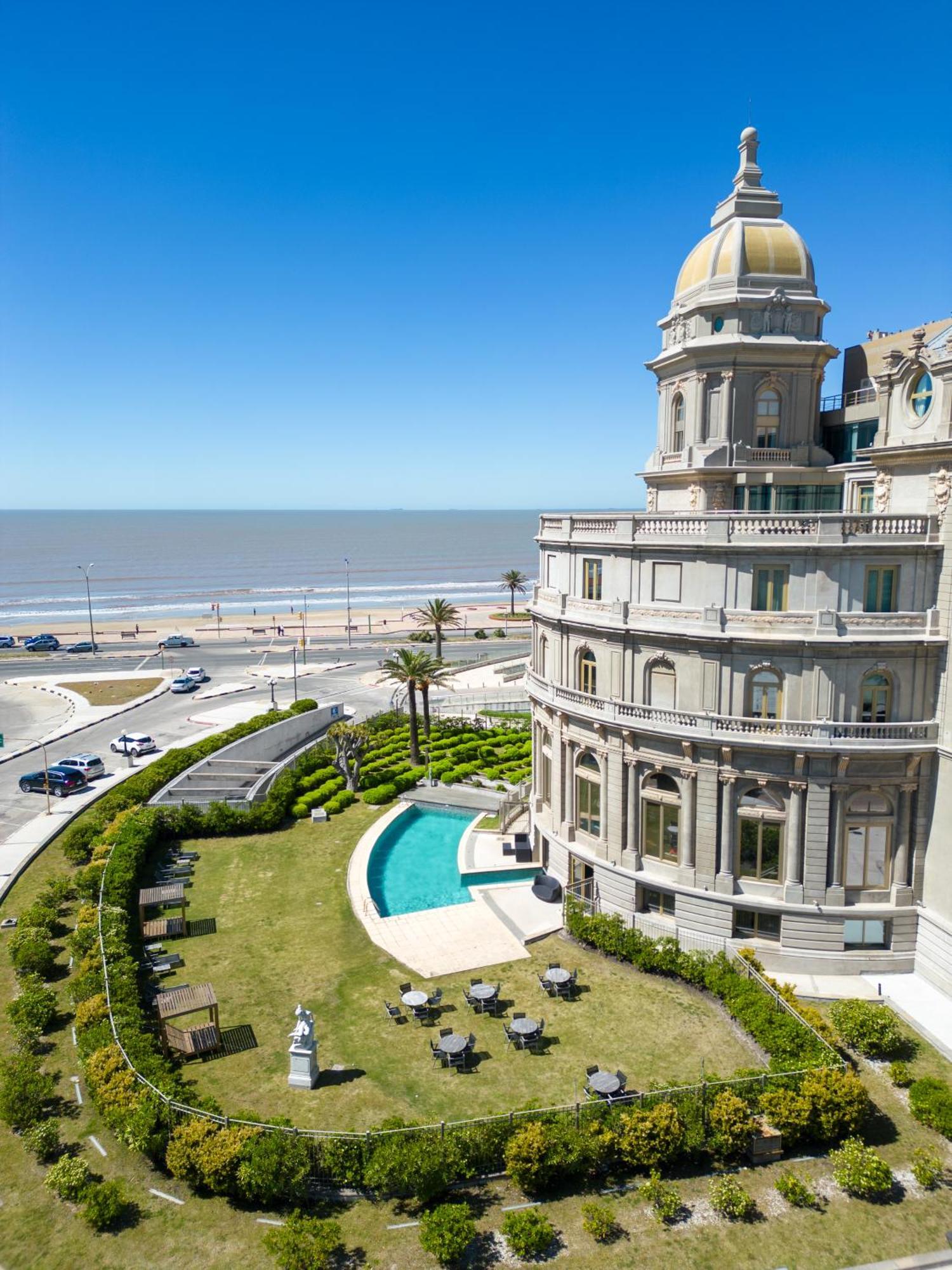 蒙得维的亚卡拉斯科赌场和spa中心索菲特酒店 外观 照片 The Miramar Palace